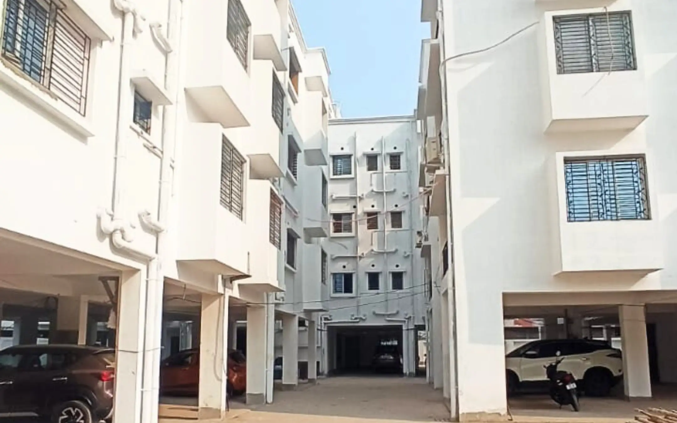 3BHK _ 2BHK FLAT _ Chinar Park _ Kolkata (18)